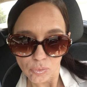 Meet your Posher, Becky